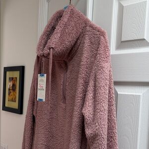 NWT Women's Quarter Zip- Mauve